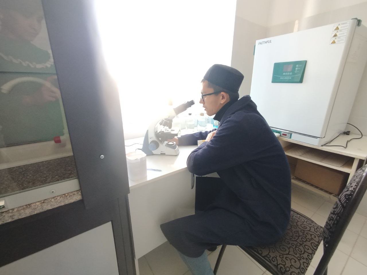 Bakteriologik laboratoriya ishi faoliyatlaridan lavhalar...
