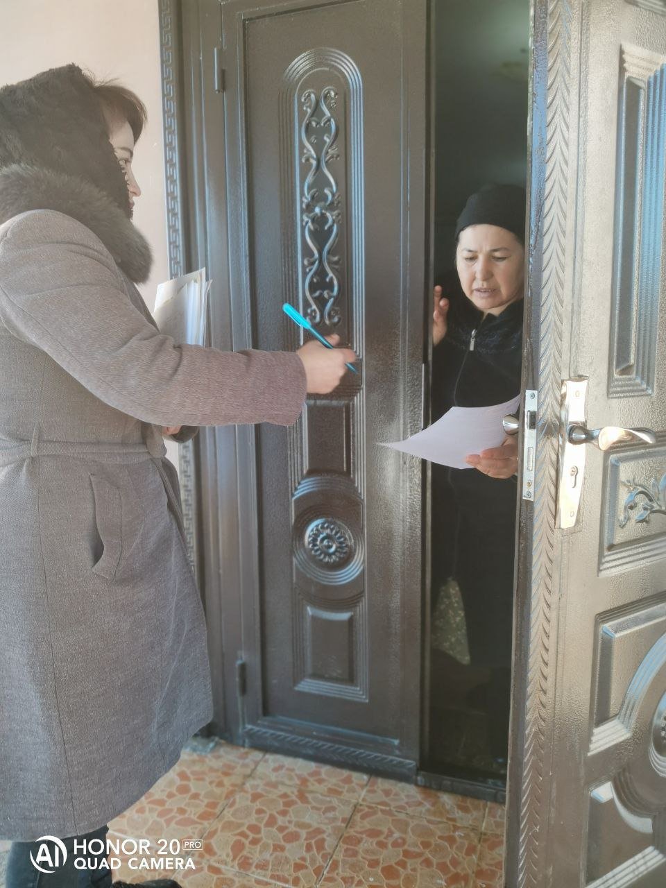 Bòlim xodimlari tamonidan  Nurobod  mahallasidagi Tarovat  kòchasida     'Obod qishloq -Obod mahalla' dasturi bòyicha  sanitariya holati òrganib chiqildi va kamchiliklarni bartaraf qilish bòyicha tavsiyalar berildi.