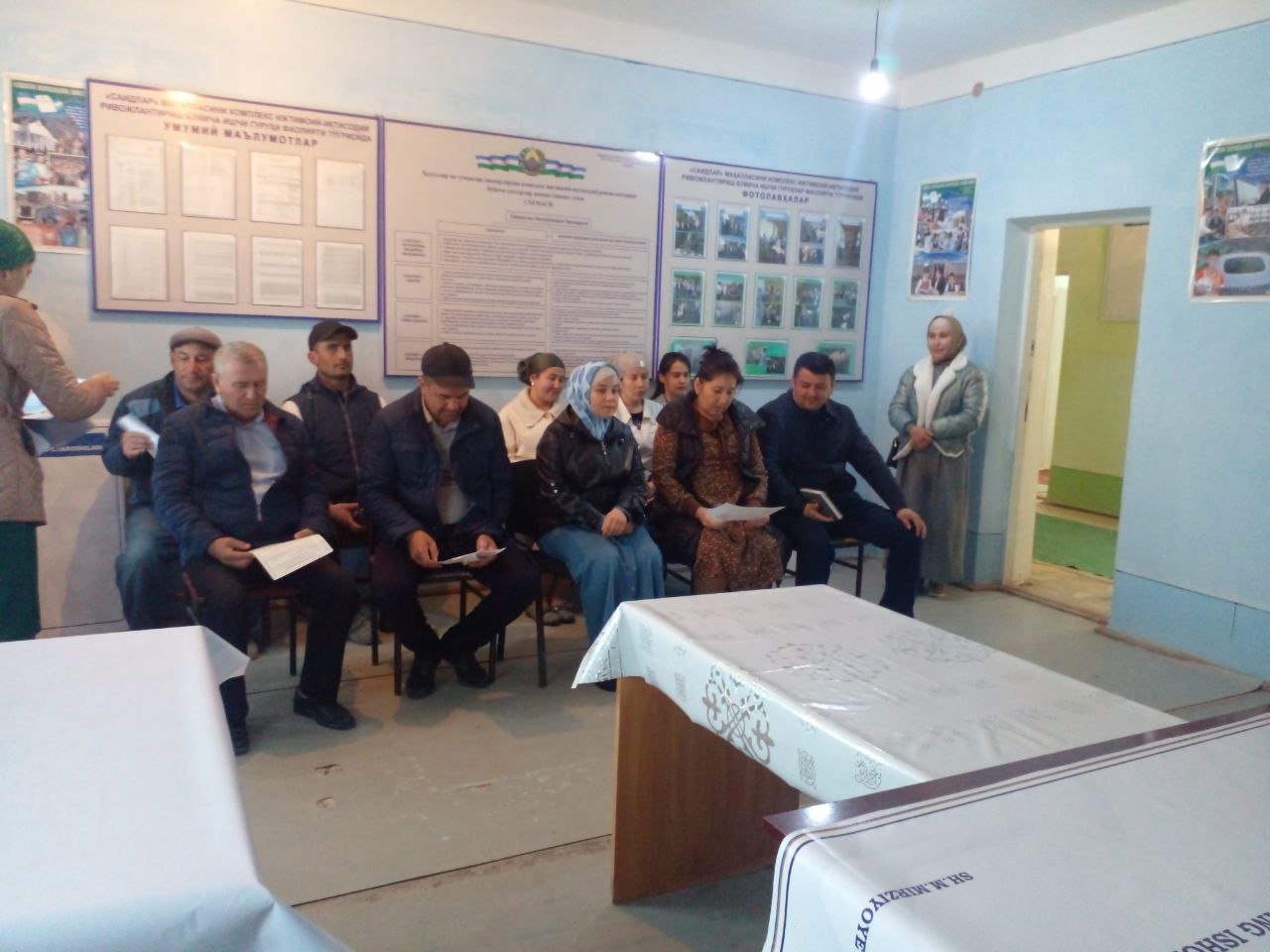 Saidlar mahallasida    Mahallabay ishlash tizimi Mahalla yiģini binosida   yiģilish  bayon òtkazildi.   Sanitariya holati òrganib chiqildi va kamchiliklarni bartaraf qilish bòyicha tavsiyalar berildi. 